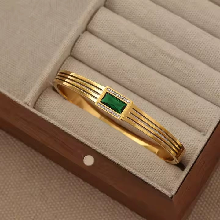 BRACELET Golden Rhinestone & Green Zircon Gem Bangle – Stainless Steel Diamond-Cut Luxury Bracelet