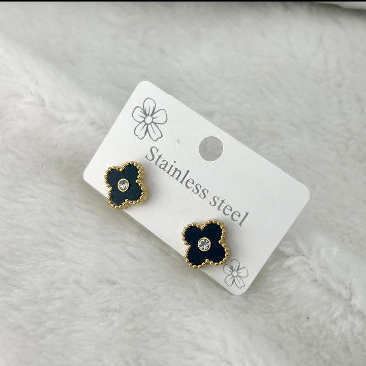 Elegant Clover Earrings – Stainless Steel Minimalist