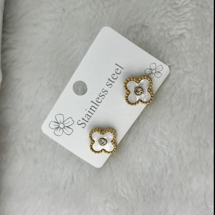 Elegant Clover Earrings – Stainless Steel Minimalist