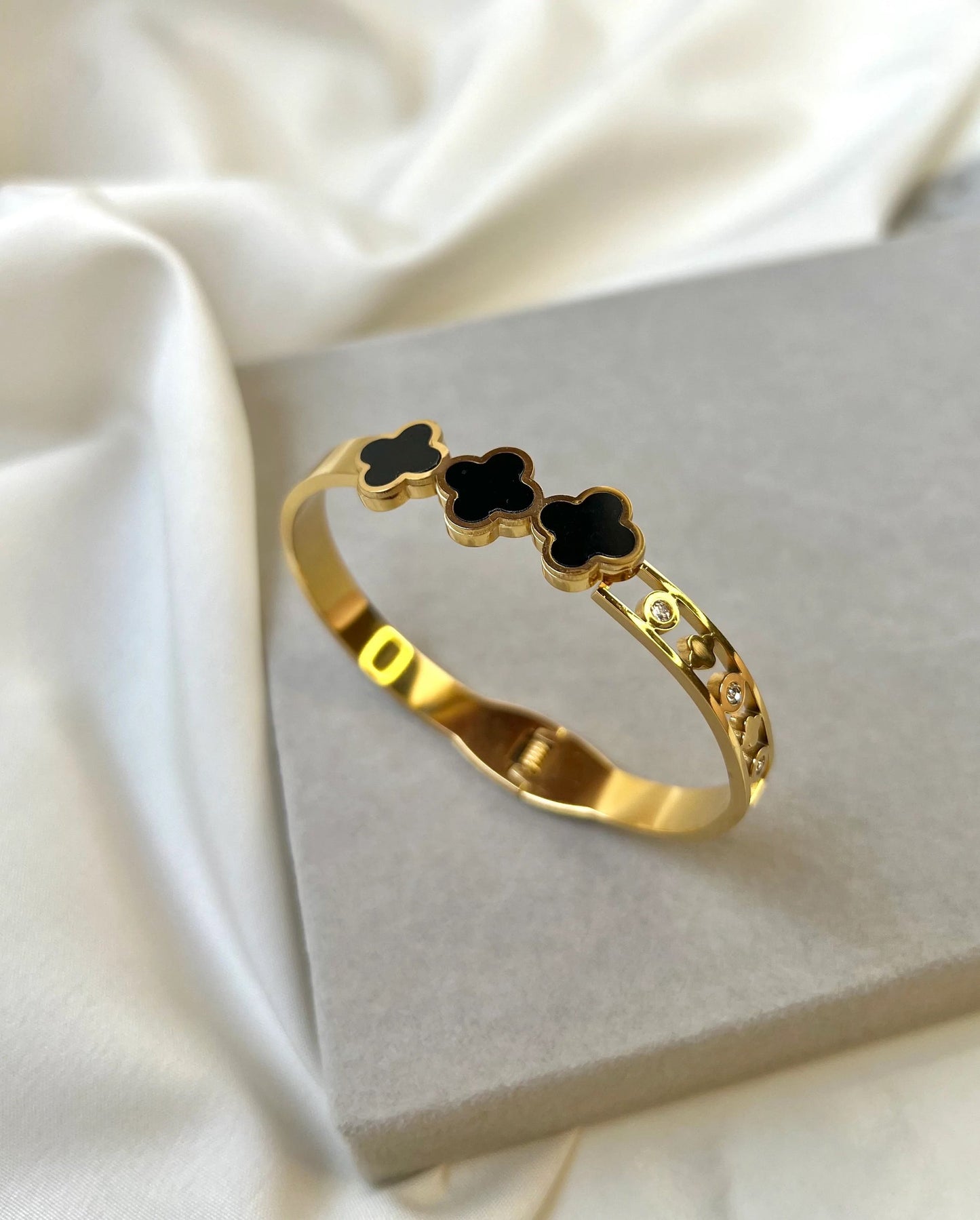 Bracelet Bangle for girls clover design Stainless Steel