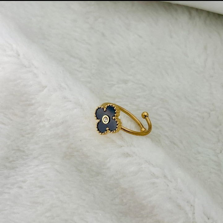 Elegant Clover Ring – Minimalist Stainless Steel