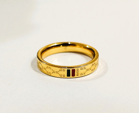 Elegant Golden Ring  02a– Stainless Steel Women