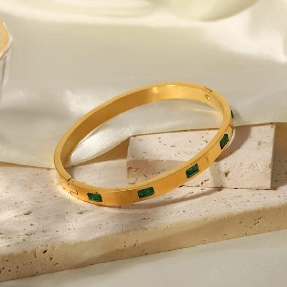 Elegant Stainless Steel Bracelet 06b – Slim & Stylish