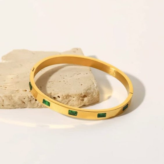 Elegant Stainless Steel Bracelet 06b – Slim & Stylish