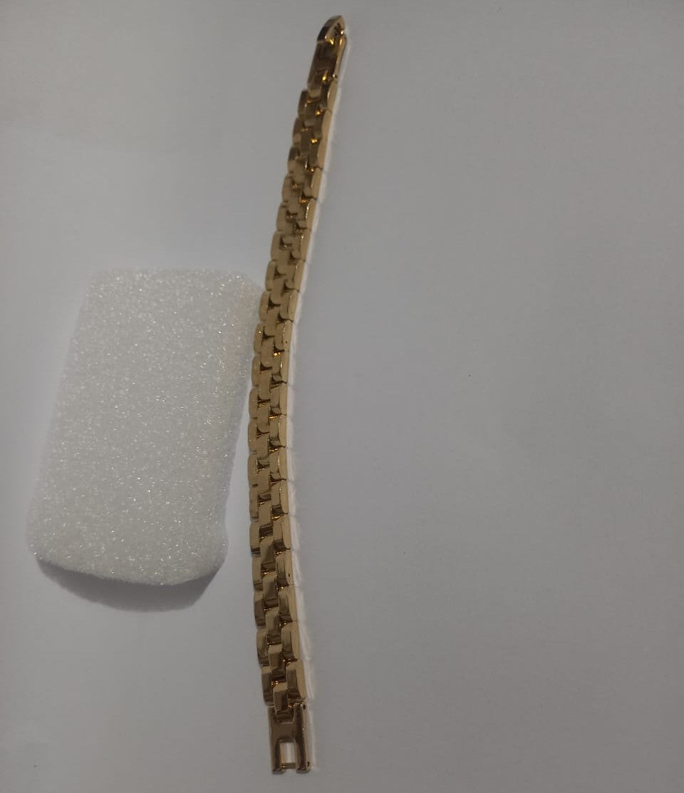 Golden Stainless Steel Stylish and Elegant Chain Bracelet Watch chain style