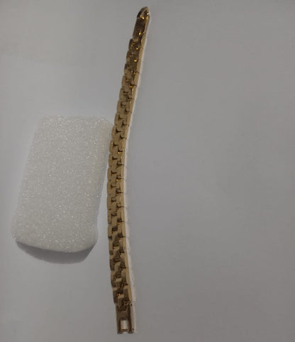 Golden Stainless Steel Stylish and Elegant Chain Bracelet Watch chain style