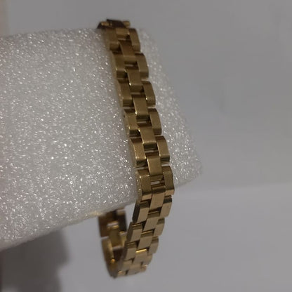 Golden Stainless Steel Stylish and Elegant Chain Bracelet Watch chain style