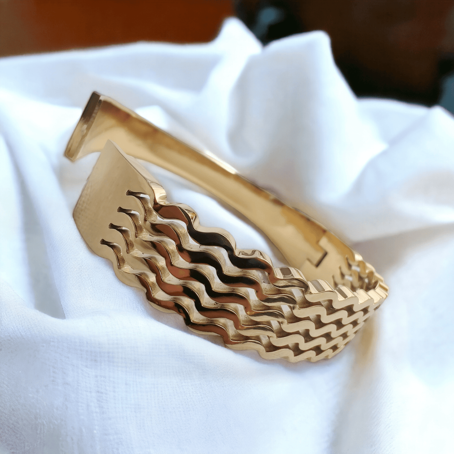Bracelet Bangle for girls zigzag design premium quality Stainless Steel