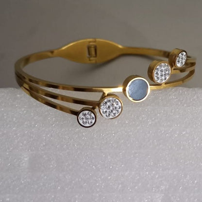 Elegant Slim Stainless Steel Bracelet – Women’s