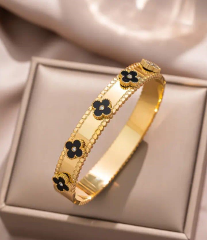 Elegant Stainless Steel Bracelet 05 – Slim & Stylish