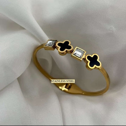 Elegant Multi Clover Bracelet – Stainless Steel Slim