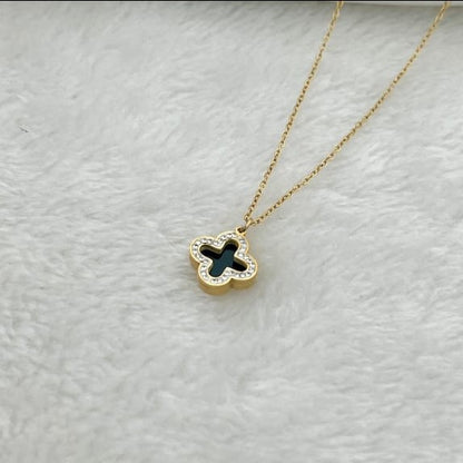 Premium Clover Locket – Stainless Steel Pendant 01