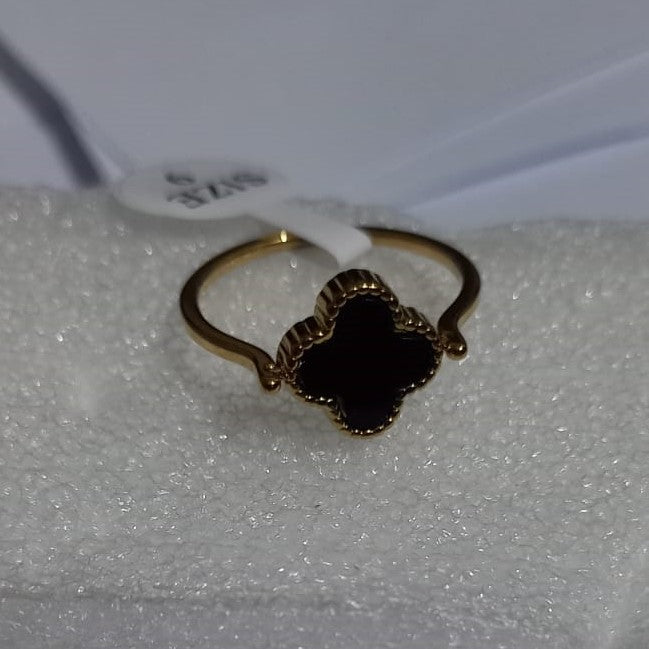 Elegant Clover Ring – Stainless Steel for Women